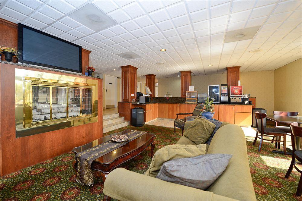 Best Western Detroit Livonia Restaurant foto