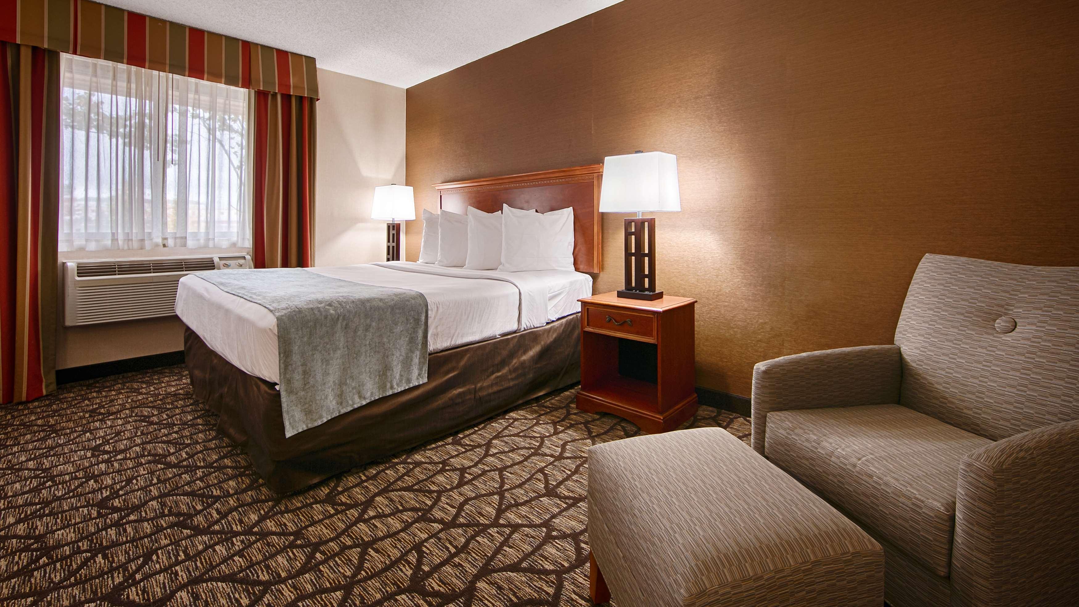 Best Western Detroit Livonia Exterior foto