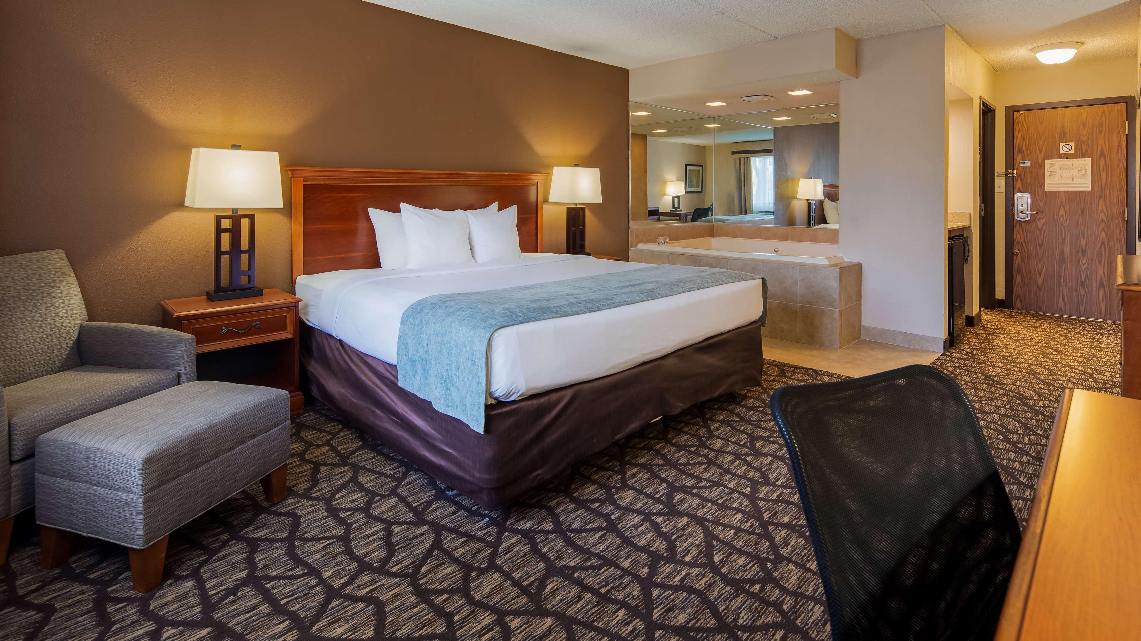 Best Western Detroit Livonia Exterior foto