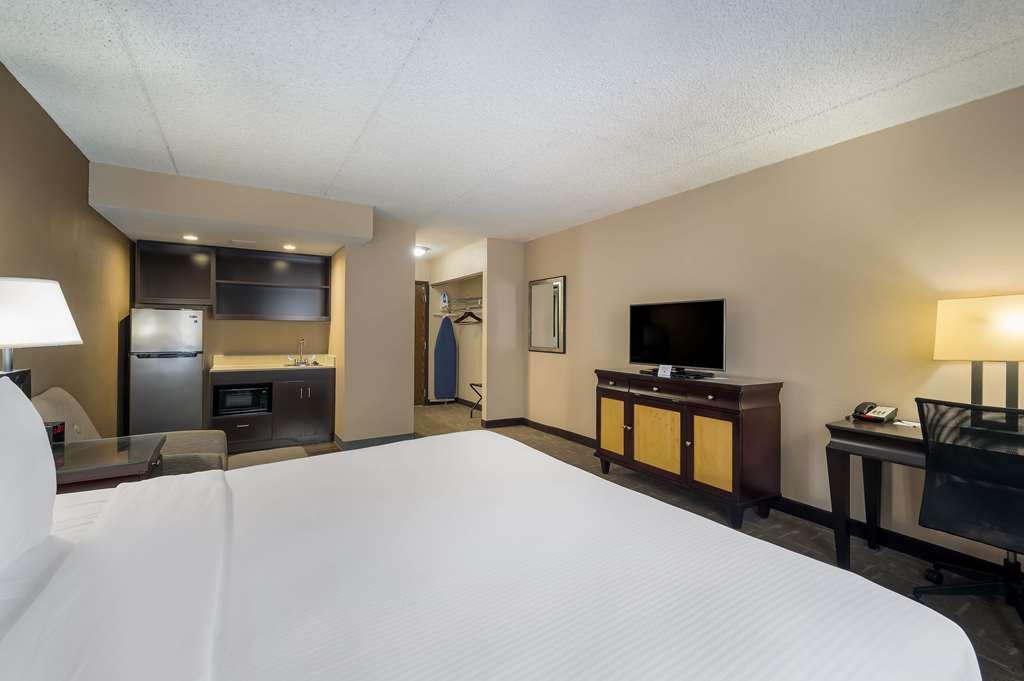 Best Western Detroit Livonia Zimmer foto
