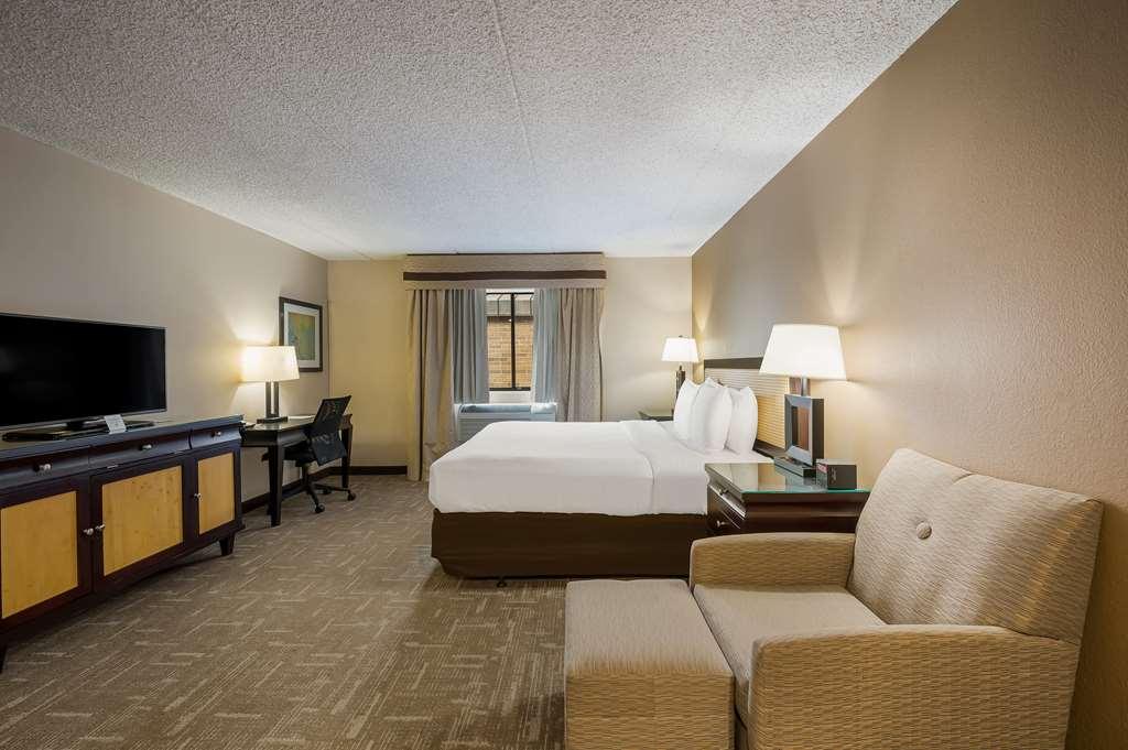 Best Western Detroit Livonia Zimmer foto