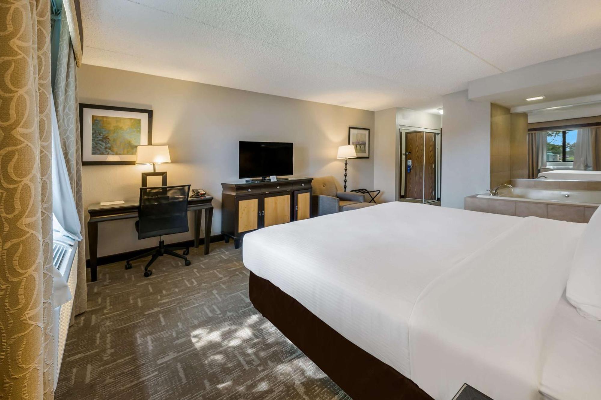 Best Western Detroit Livonia Exterior foto