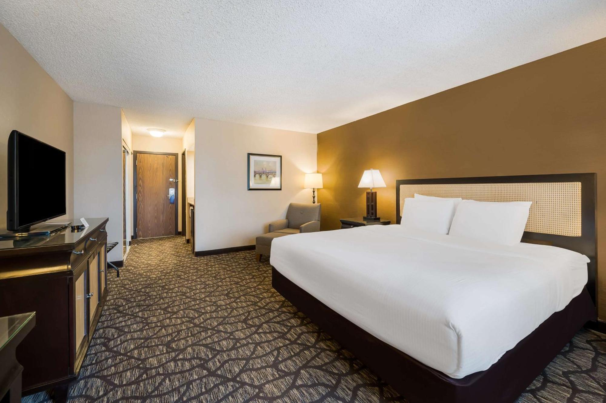Best Western Detroit Livonia Exterior foto
