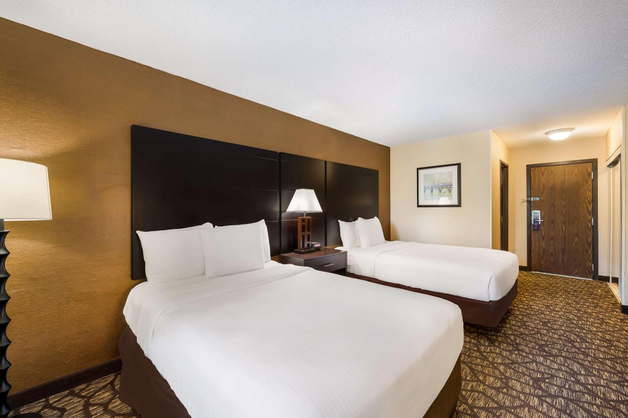 Best Western Detroit Livonia Exterior foto