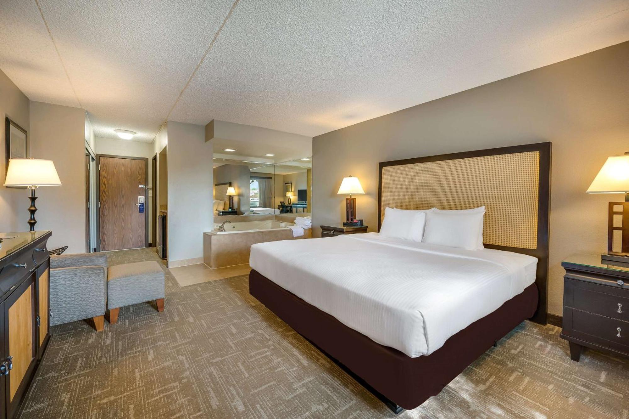 Best Western Detroit Livonia Exterior foto